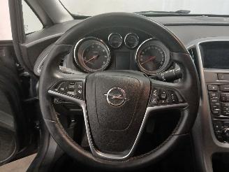 Opel Astra Astra J Sports Tourer (PD8/PE8/PF8) Combi 1.7 CDTi 16V (A17DTE(Euro 5)=
) [81kW]  (10-2010/10-2015) picture 17