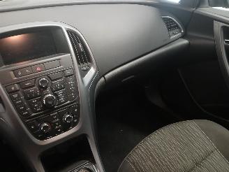Opel Astra Astra J Sports Tourer (PD8/PE8/PF8) Combi 1.7 CDTi 16V (A17DTE(Euro 5)=
) [81kW]  (10-2010/10-2015) picture 15