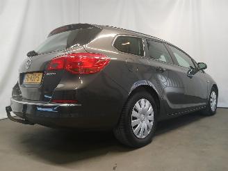 Opel Astra Astra J Sports Tourer (PD8/PE8/PF8) Combi 1.7 CDTi 16V (A17DTE(Euro 5)=
) [81kW]  (10-2010/10-2015) picture 6