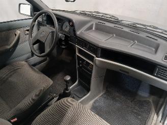 Opel Kadett Kadett E (33/34/43/44) Hatchback 1.3 S,LS,GL,GLS,GT (13S) [55kW]  (09-=
1984/08-1987) picture 8