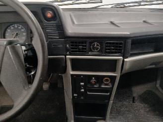 Opel Kadett Kadett E (33/34/43/44) Hatchback 1.3 S,LS,GL,GLS,GT (13S) [55kW]  (09-=
1984/08-1987) picture 16