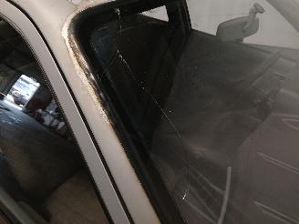 Opel Kadett Kadett E (33/34/43/44) Hatchback 1.3 S,LS,GL,GLS,GT (13S) [55kW]  (09-=
1984/08-1987) picture 21