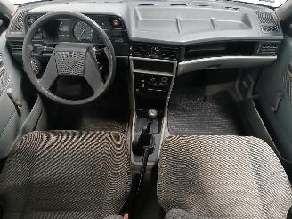 Opel Kadett Kadett E (33/34/43/44) Hatchback 1.3 S,LS,GL,GLS,GT (13S) [55kW]  (09-=
1984/08-1987) picture 10