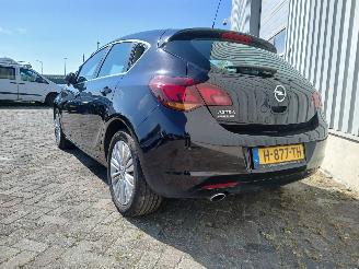 Opel Astra Astra J (PC6/PD6/PE6/PF6) Hatchback 5-drs 1.6 Turbo 16V (A16LET(Euro 5=
)) [132kW]  (12-2009/10-2015) picture 5