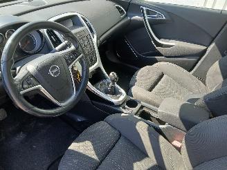 Opel Astra Astra J (PC6/PD6/PE6/PF6) Hatchback 5-drs 1.6 Turbo 16V (A16LET(Euro 5=
)) [132kW]  (12-2009/10-2015) picture 10