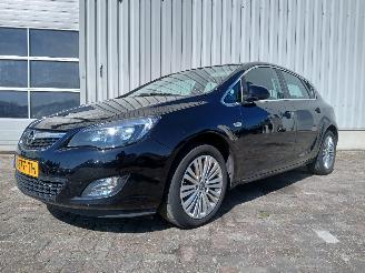 Opel Astra Astra J (PC6/PD6/PE6/PF6) Hatchback 5-drs 1.6 Turbo 16V (A16LET(Euro 5=
)) [132kW]  (12-2009/10-2015) picture 3