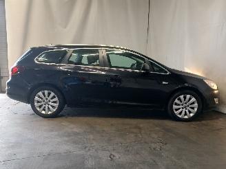 Opel Astra Astra J Sports Tourer (PD8/PE8/PF8) Combi 1.6 Turbo 16V (A16LET(Euro 5=
)) [132kW]  (10-2010/10-2015) picture 6