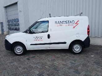 Opel Combo Combo Van 1.3 CDTI 16V (330.A.1000) [70kW]  (03-2016/12-2018) picture 4