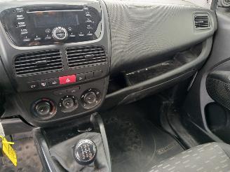 Opel Combo Combo Van 1.3 CDTI 16V (330.A.1000) [70kW]  (03-2016/12-2018) picture 13