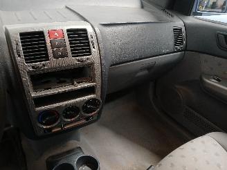 Hyundai Getz Getz Hatchback 1.3i 12V (G4EA) [60kW]  (09-2002/03-2004) picture 16