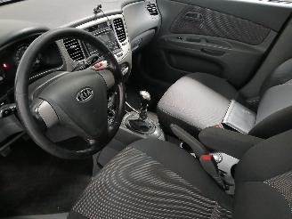 Kia Rio Rio II (DE) Hatchback 1.4 16V (G4EE) [71kW]  (03-2005/12-2011) picture 13