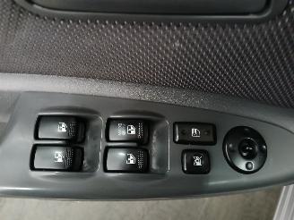 Kia Rio Rio II (DE) Hatchback 1.4 16V (G4EE) [71kW]  (03-2005/12-2011) picture 14
