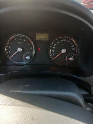 Kia Rio Rio II (DE) Hatchback 1.4 16V (G4EE) [71kW]  (03-2005/12-2011) picture 2