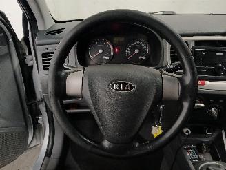 Kia Rio Rio II (DE) Hatchback 1.4 16V (G4EE) [71kW]  (03-2005/12-2011) picture 20