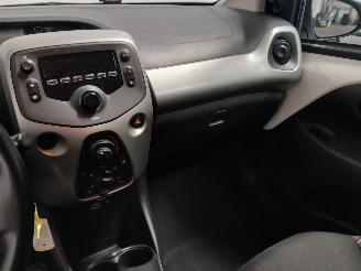 Citroën C1 C1 Hatchback 1.0 Vti 68 12V (1KR-FE(CFB)) [51kW]  (04-2014/04-2018) picture 18