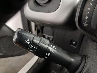 Citroën C1 C1 Hatchback 1.0 Vti 68 12V (1KR-FE(CFB)) [51kW]  (04-2014/04-2018) picture 15