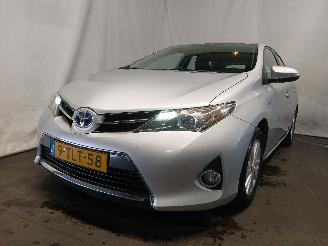 škoda osobní automobily Toyota Auris Auris (E18) Hatchback 5-drs 1.8 16V Hybrid (2ZRFXE) [100kW]  (10-2012/=
03-2019) 2014/4