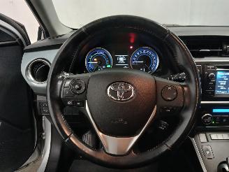 Toyota Auris Auris (E18) Hatchback 5-drs 1.8 16V Hybrid (2ZRFXE) [100kW]  (10-2012/=
03-2019) picture 21