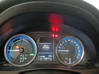 Toyota Auris Auris (E18) Hatchback 5-drs 1.8 16V Hybrid (2ZRFXE) [100kW]  (10-2012/=
03-2019) picture 23