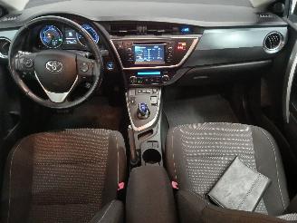 Toyota Auris Auris (E18) Hatchback 5-drs 1.8 16V Hybrid (2ZRFXE) [100kW]  (10-2012/=
03-2019) picture 12