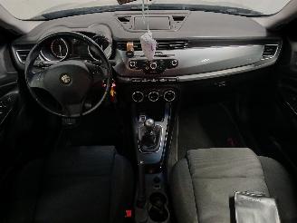 Alfa Romeo Giulietta Giulietta (940) Hatchback 1.4 TB 16V MultiAir (940.A.2000) [125kW]  (0=
4-2010/10-2018) picture 12