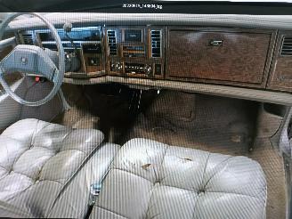 Cadillac Eldorado Eldorado Coupé 5.7 D (N(V8-350)) [77kW]  (01-1979/12-1985) picture 12