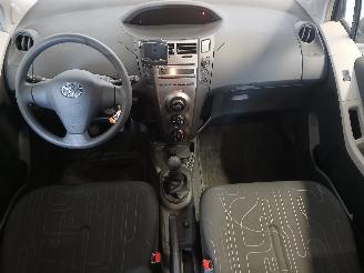 Toyota Yaris Yaris II (P9) Hatchback 1.0 12V VVT-i (1KR-FE) [51kW]  (08-2005/12-201=
1) picture 11