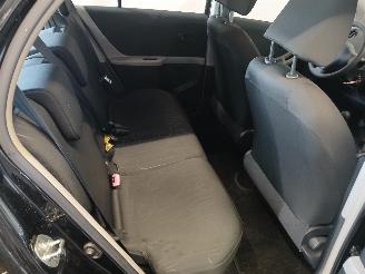 Toyota Yaris Yaris II (P9) Hatchback 1.0 12V VVT-i (1KR-FE) [51kW]  (08-2005/12-201=
1) picture 10