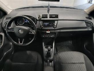Skoda Fabia Fabia III Combi (NJ5) Combi 5-drs 1.0 12V Greentech (CHYB) [55kW]  (10=
-2014/12-2022) picture 11