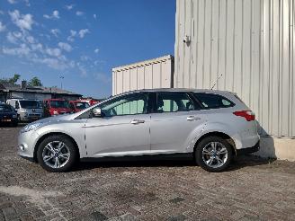Ford Focus Focus 3 Wagon Combi 1.0 Ti-VCT EcoBoost 12V 100 (M2DA(Euro 5)) [74kW] =
 (02-2012/05-2018) picture 4