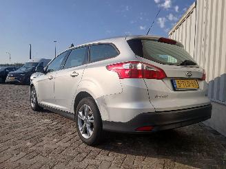 Ford Focus Focus 3 Wagon Combi 1.0 Ti-VCT EcoBoost 12V 100 (M2DA(Euro 5)) [74kW] =
 (02-2012/05-2018) picture 5