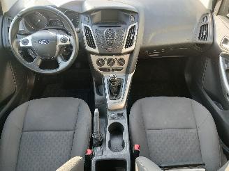 Ford Focus Focus 3 Wagon Combi 1.0 Ti-VCT EcoBoost 12V 100 (M2DA(Euro 5)) [74kW] =
 (02-2012/05-2018) picture 9