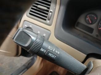 Volvo Xc-70 XC70 (SZ) SUV XC70 2.4 T 20V (B5244T3) [147kW]  (03-2000/09-2002) picture 14