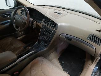 Volvo Xc-70 XC70 (SZ) SUV XC70 2.4 T 20V (B5244T3) [147kW]  (03-2000/09-2002) picture 8