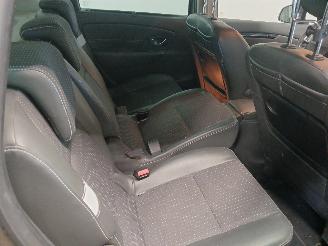 Renault Scenic Scénic III (JZ) MPV 1.2 16V TCe 115 Energy (H5F-400(H5F-A4)) [85kW] =
 (04-2012/09-2016) picture 9