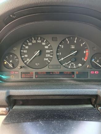 BMW X5 X5 (E53) SUV 4.4 V8 32V (M62-B44(448S2)) [210kW]  (01-2000/09-2003) picture 2