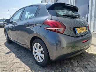 Peugeot 208 208 I (CA/CC/CK/CL) Hatchback 1.2 Vti 12V PureTech 82 (EB2F(HMZ)) [60k=
W]  (03-2012/12-2019) picture 5