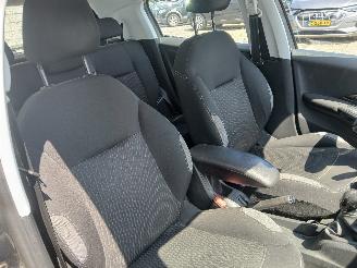 Peugeot 208 208 I (CA/CC/CK/CL) Hatchback 1.2 Vti 12V PureTech 82 (EB2F(HMZ)) [60k=
W]  (03-2012/12-2019) picture 8