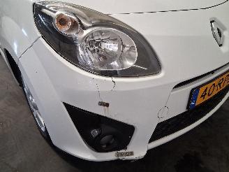 Renault Twingo Twingo II (CN) Hatchback 3-drs 1.5 dCi 90 FAP (K9K-820(K9K-P8)) [63kW]=
  (10-2010/09-2014) picture 17
