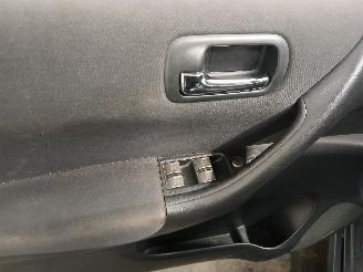 Honda Civic Civic (EP/EU) Hatchback 3-drs 1.4 16V (D14Z6) [66kW]  (11-2000/09-2005=
) picture 13