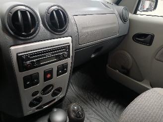 Dacia Logan Logan MCV (KS) Combi 1.6 16V (K4M-697) [77kW]  (02-2007/05-2013) picture 14