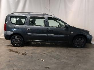 Dacia Logan Logan MCV (KS) Combi 1.6 16V (K4M-697) [77kW]  (02-2007/05-2013) picture 7