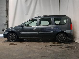 Dacia Logan Logan MCV (KS) Combi 1.6 16V (K4M-697) [77kW]  (02-2007/05-2013) picture 4