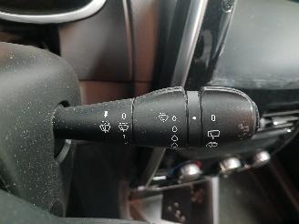 Renault Clio Clio IV Estate/Grandtour (7R) Combi 5-drs 1.5 Energy dCi 90 FAP (K9K-6=
08(K9K-B6)) [66kW]  (11-2012/08-2021) picture 14