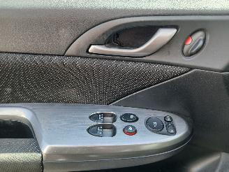 Honda Civic Civic (FK/FN) Hatchback 1.8i VTEC 16V (R18A2) [103kW]  (09-2005/01-201=
2) picture 9