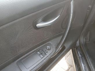 BMW 1-serie 1 serie (E81) Hatchback 3-drs 116i 2.0 16V (N43-B20A) [90kW]  (11-2008=
/12-2011) picture 9