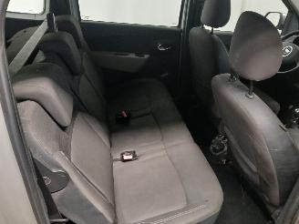 Dacia Lodgy Lodgy (JS) MPV 1.5 dCi FAP (K9K-846(K9K-R8)) [79kW]  (01-2013/...) picture 9