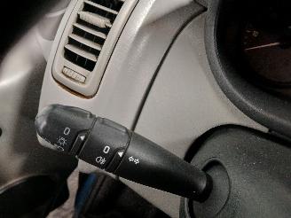 Opel Vivaro Vivaro Van 2.0 CDTI (M9R-786) [84kW]  (08-2006/07-2014) picture 13