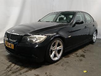 BMW 3-serie 3 serie (E90) Sedan 318i 16V (N46-B20B) [95kW]  (09-2005/08-2007) picture 3