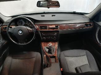 BMW 3-serie 3 serie (E90) Sedan 318i 16V (N46-B20B) [95kW]  (09-2005/08-2007) picture 12